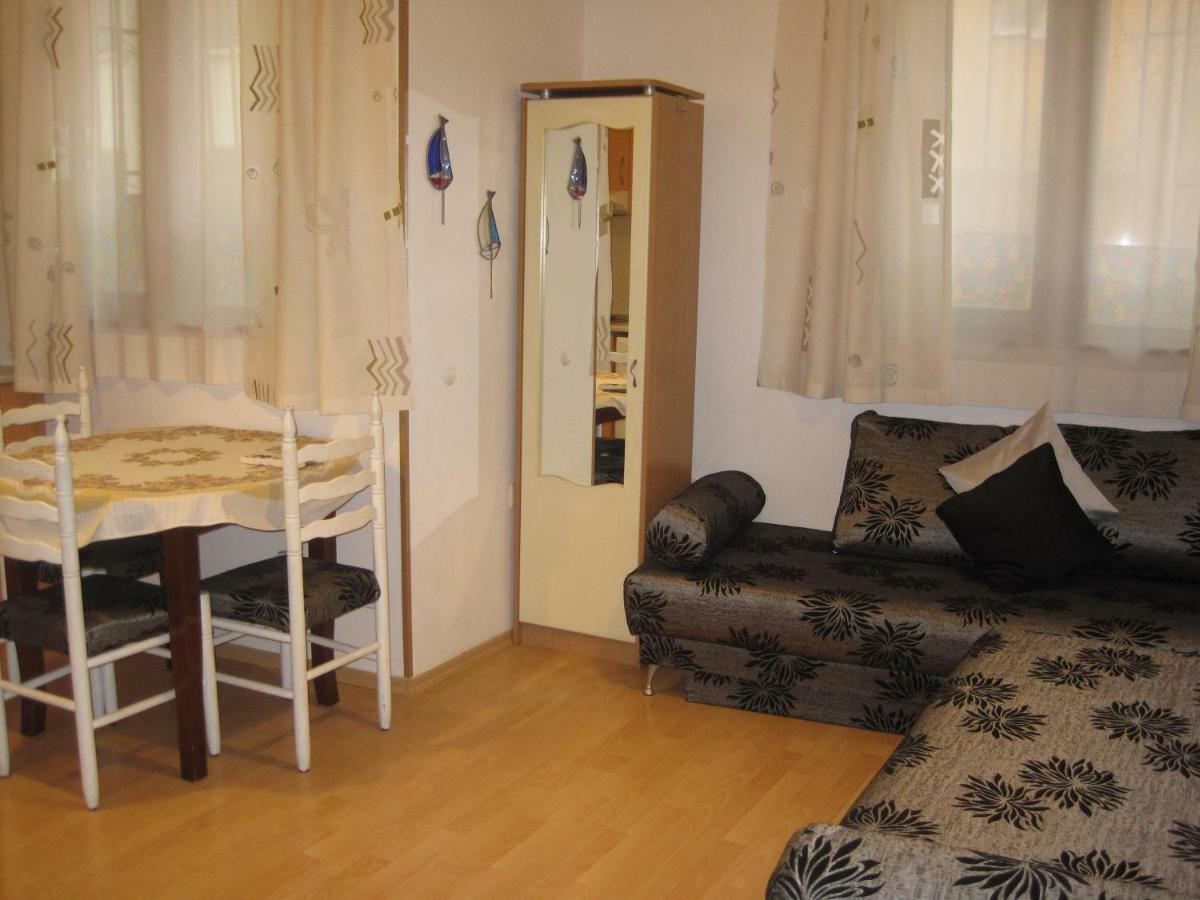 Apartment Nadejda Varna Exterior foto